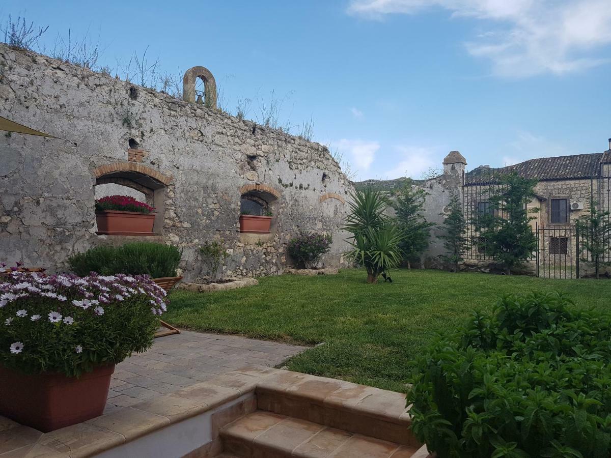 Contrada Gibbesi Villa Gibbesi Vecchio Exterior photo
